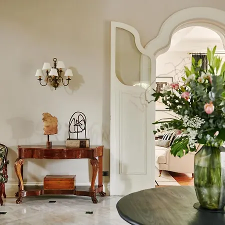 酒店 索罗别墅酒店 4*